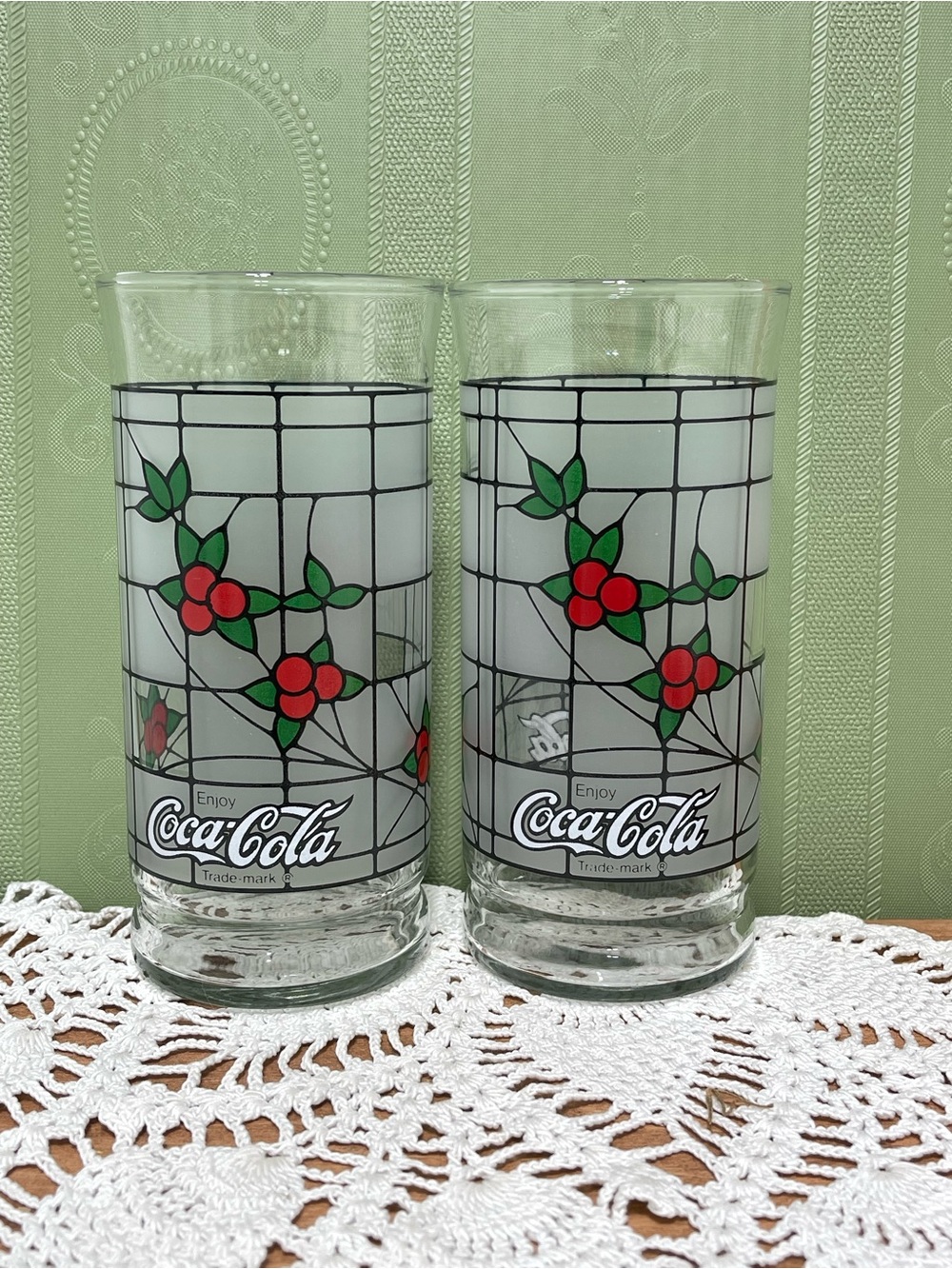 Coca Cola Christmas Holly Berry Glass Drinking Glasses Set Of 2 Vintage